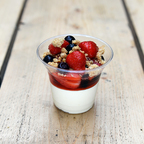Cheesecake%2c%20berry%20compote%20and%20oat%20crumble